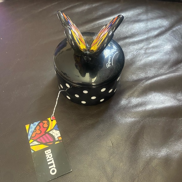 Romero Britto 2009 Butterfly Trinket Covered Ceramic Dish 14072 - Picture 2 of 5